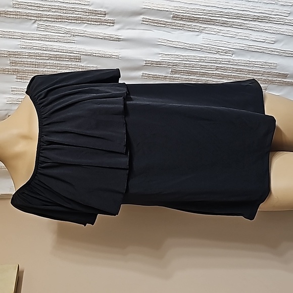 Lularoe Alana Flounce Top! NWT! - Picture 1 of 8